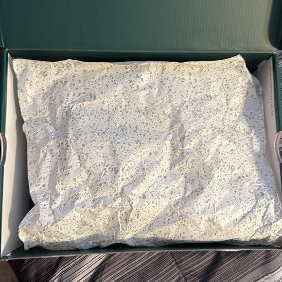 Jordan 4 Retro
Size 9.5
Oxidized Green
Brand New - Picture 3 of 6